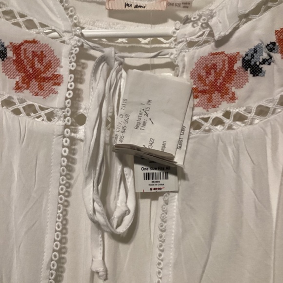 Women's Front Tie Mi Ami stitched flower 3 quarter sleeve - Picture 4 of 14